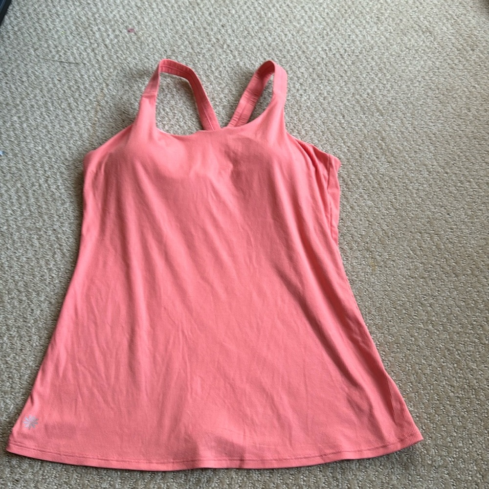 COPY - Athleta size m coral ribbed tank
Gently used 
Pet friendly 
Smoke free h…